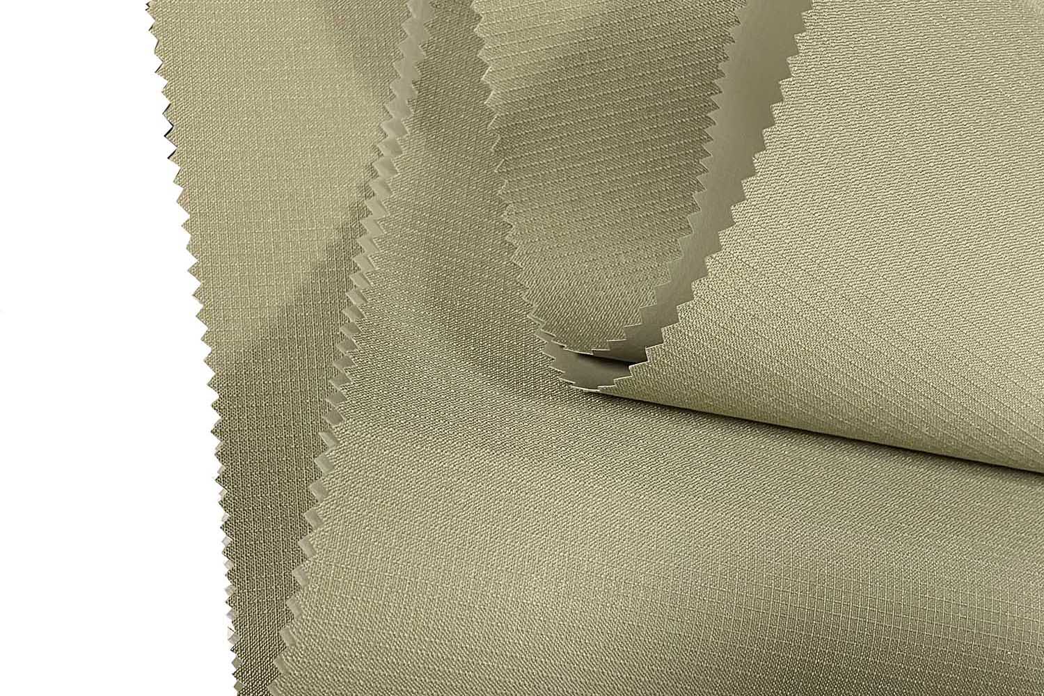 PVCコーティングを備えたリップストップ-2.5mm