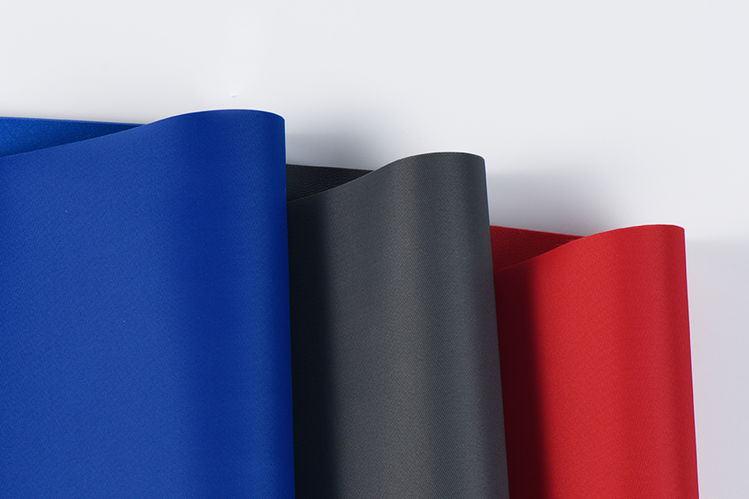 PVCスポンジ0.7mmを備えたナイロン272ツイル