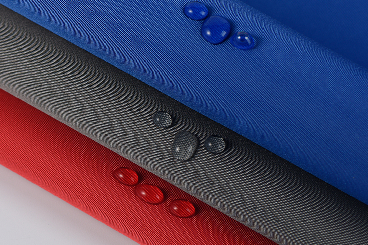 PVCスポンジ0.7mmを備えたナイロン272ツイル